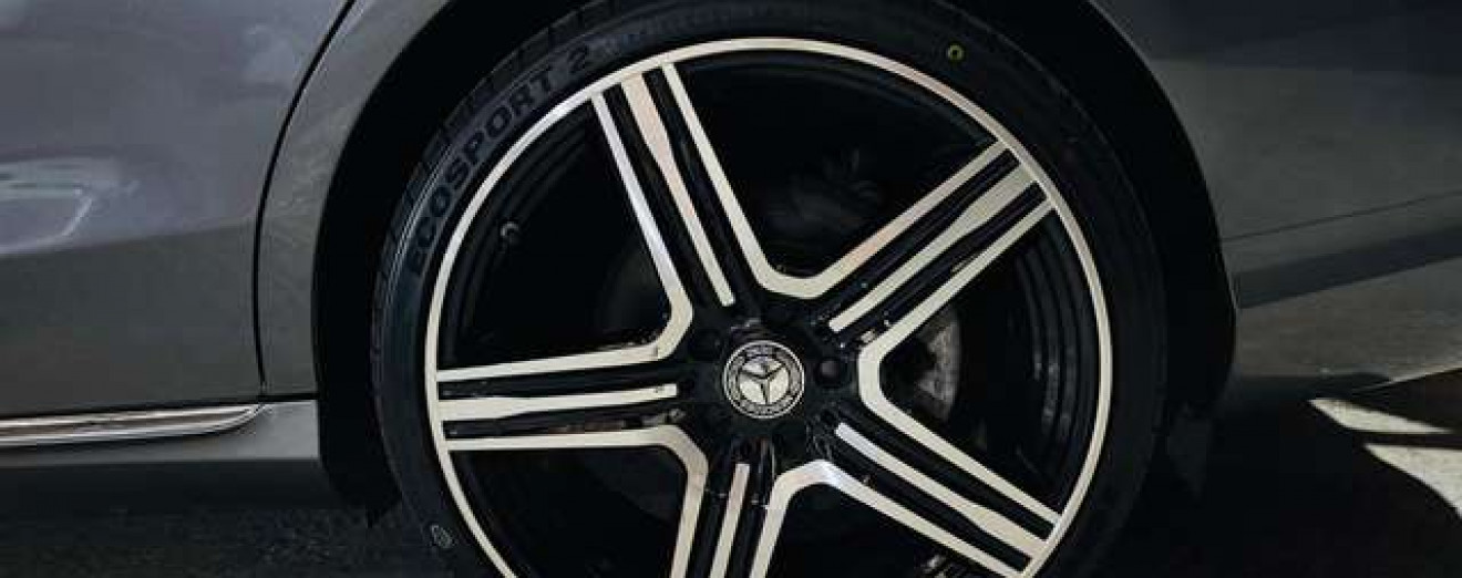 Mercedes-Benz C 180 C180 - Pack AMG - J.A 20