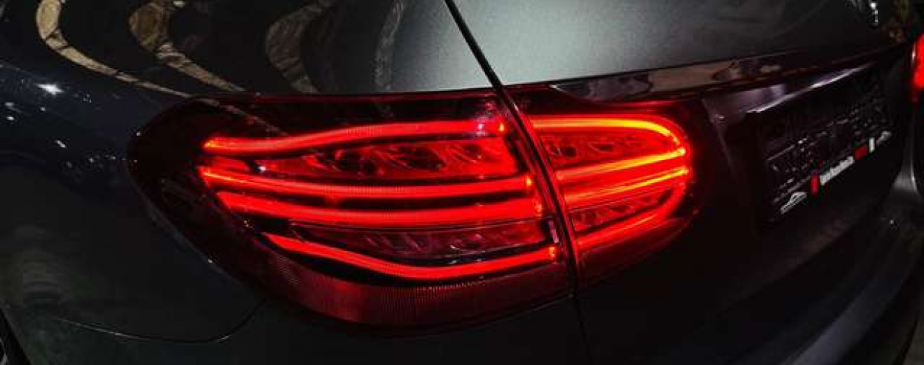 Mercedes-Benz C 180 C180 - Pack AMG - J.A 20