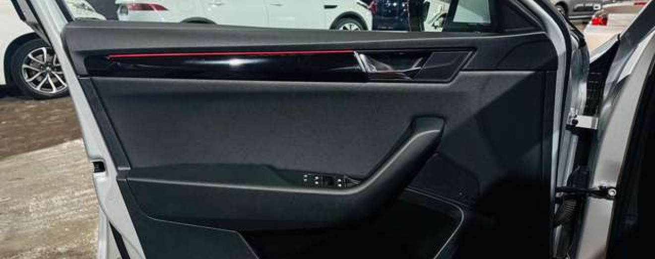 Skoda Superb LK 2.0TDI DSG - Cuir - Pano - LED- Full - GARANTIE