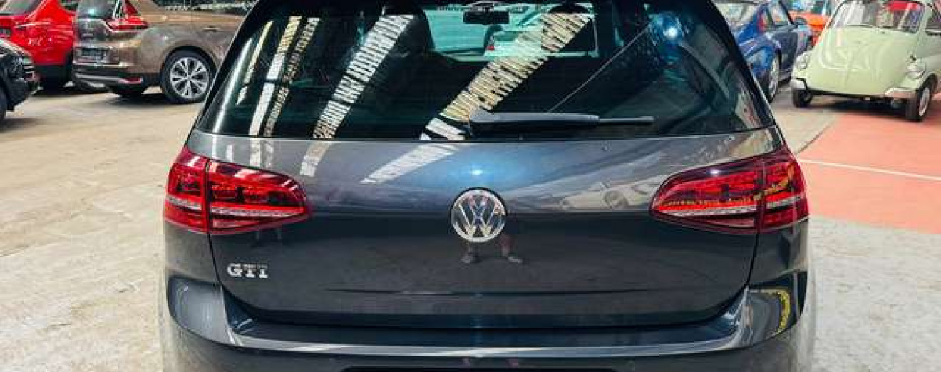 Volkswagen Golf GTI Golf 2.0 TSI Airco GPS Xénon LED