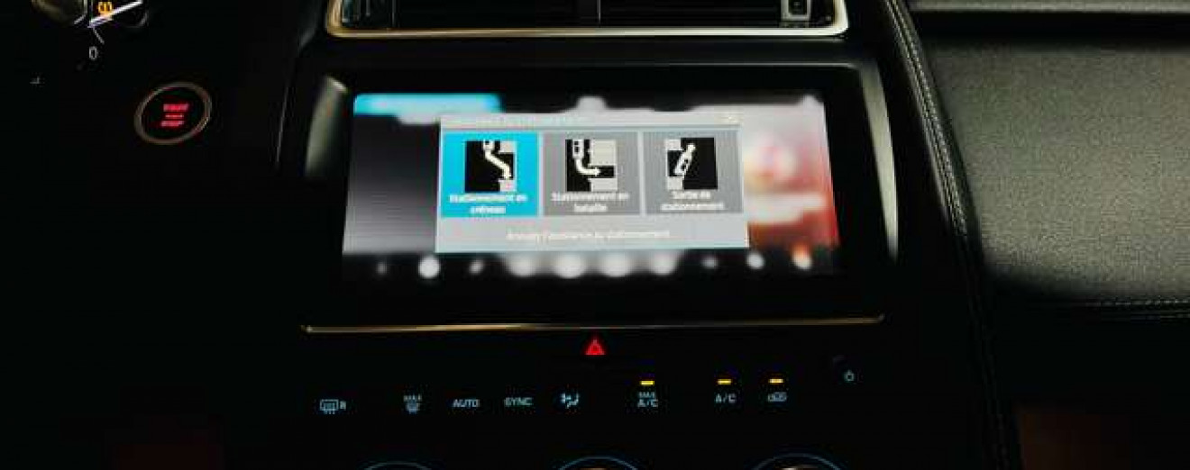 Jaguar E-Pace 2.0 T AWD R-Dynamic / Cuir / Navi / Garantie 12 M