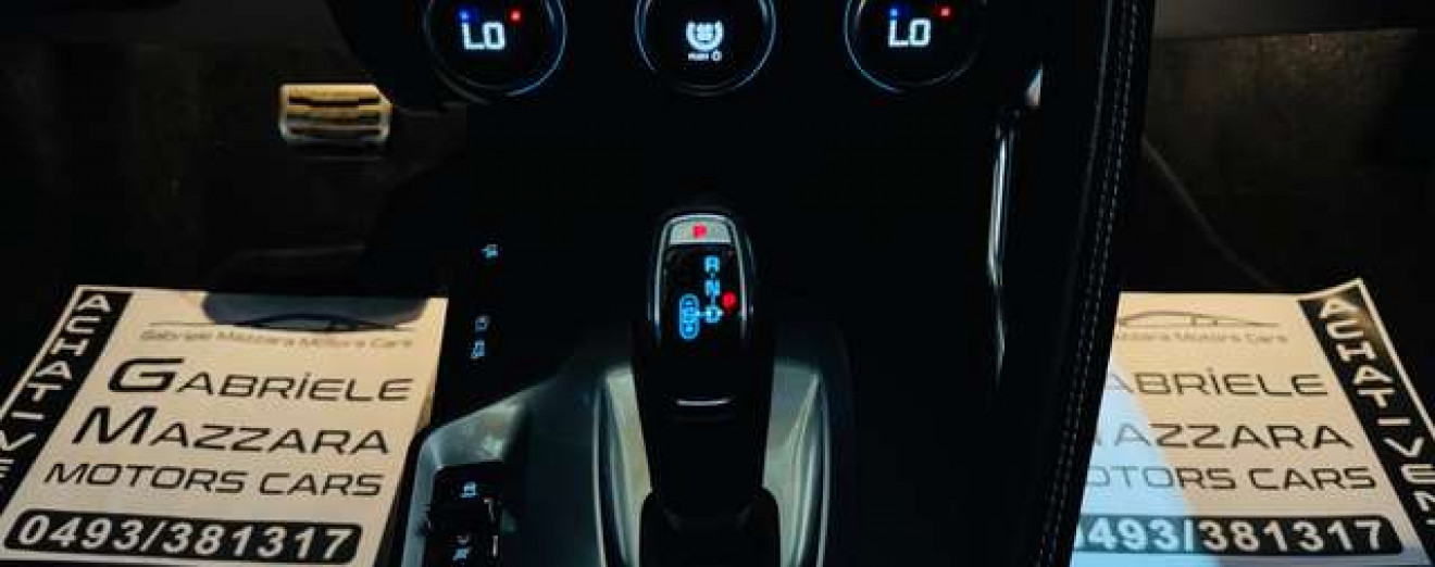 Jaguar E-Pace 2.0 T AWD R-Dynamic / Cuir / Navi / Garantie 12 M