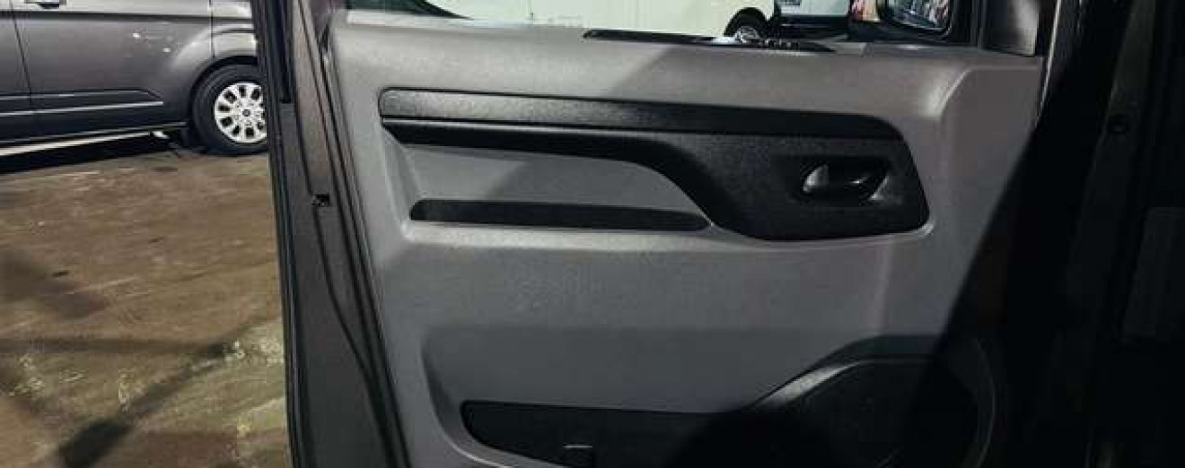 Peugeot Expert 2.0 HDi 3Places - Utilitaire - CarPlay - TVA Incl