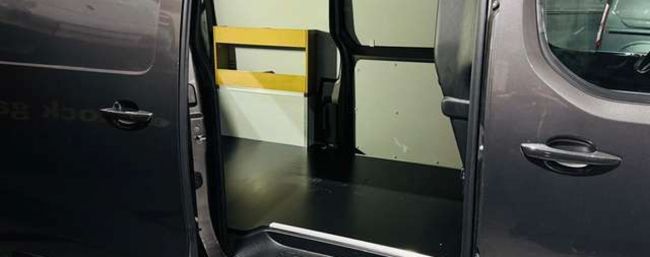 Peugeot Expert 2.0 HDi 3Places - Utilitaire - CarPlay - TVA Incl