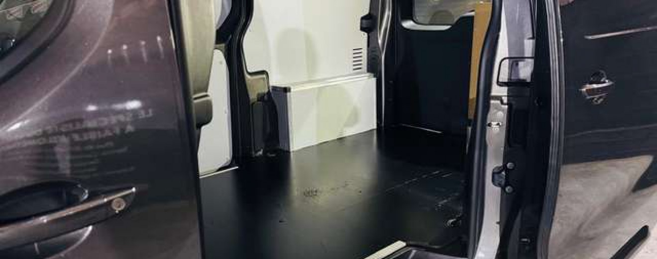 Peugeot Expert 2.0 HDi 3Places - Utilitaire - CarPlay - TVA Incl