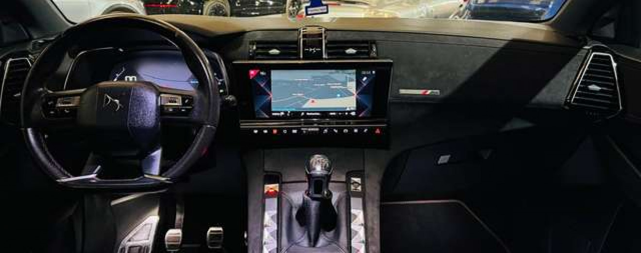 DS Automobiles DS 7 Crossback DS7 1.5 BlueHDi Performance Line CarPlay GPS Caméra 360 Cockpit Att remorque Alcantara PDC GPS J.A LED