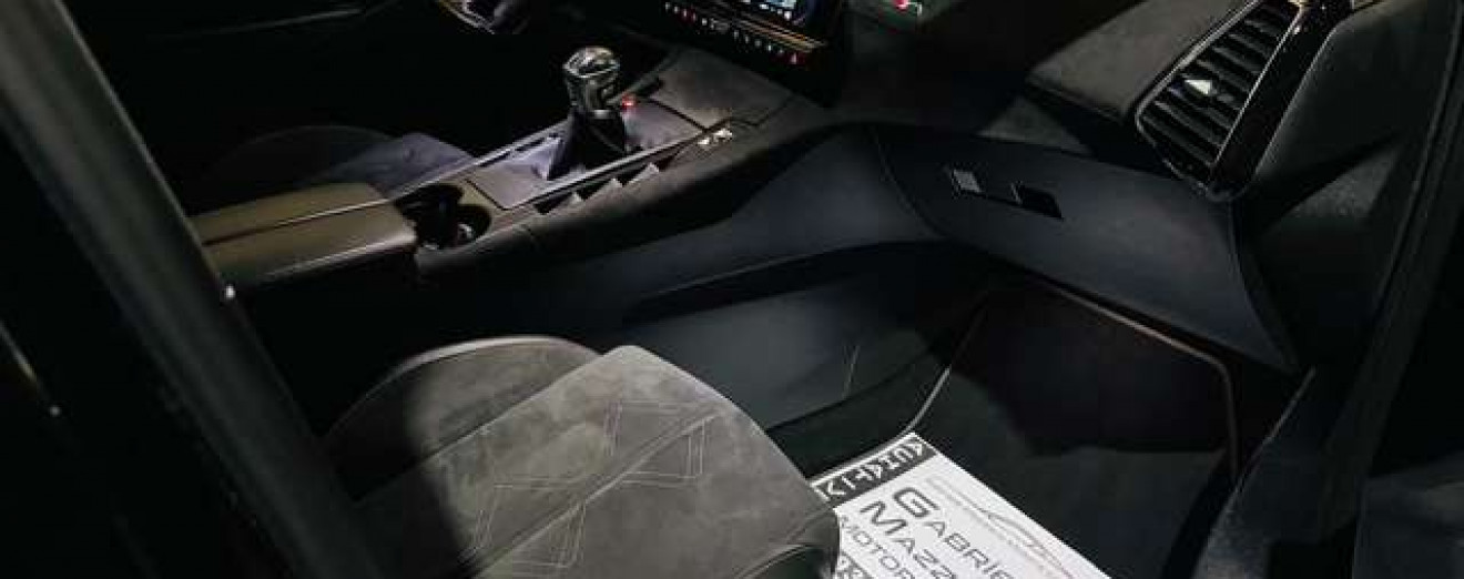 DS Automobiles DS 7 Crossback DS7 1.5 BlueHDi Performance Line CarPlay GPS Caméra 360 Cockpit Att remorque Alcantara PDC GPS J.A LED
