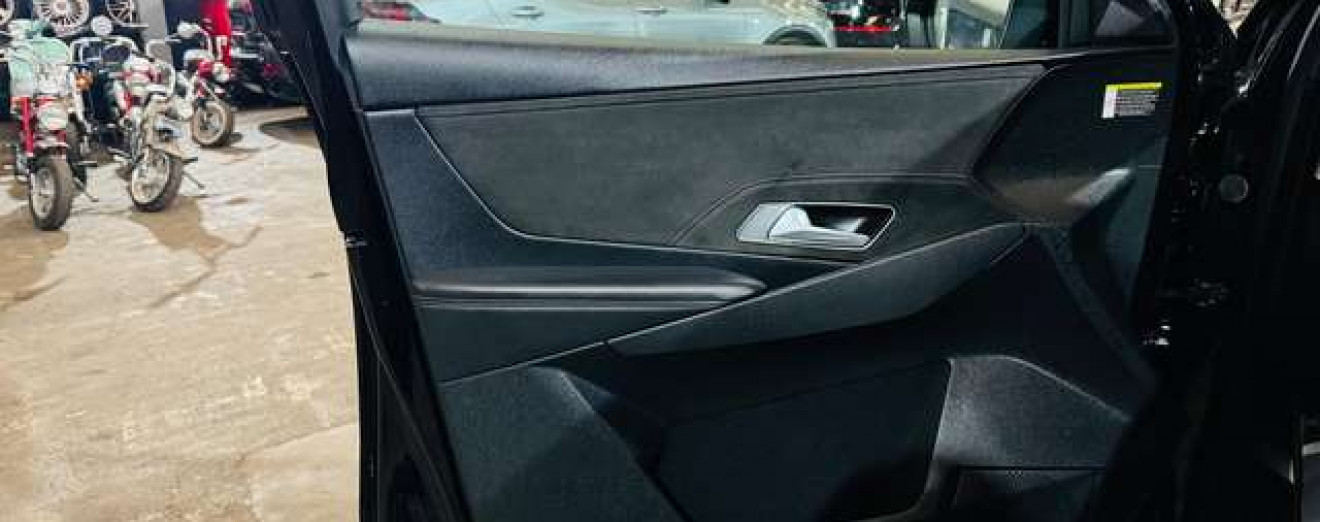 DS Automobiles DS 7 Crossback DS7 1.5 BlueHDi Performance Line CarPlay GPS Caméra 360 Cockpit Att remorque Alcantara PDC GPS J.A LED