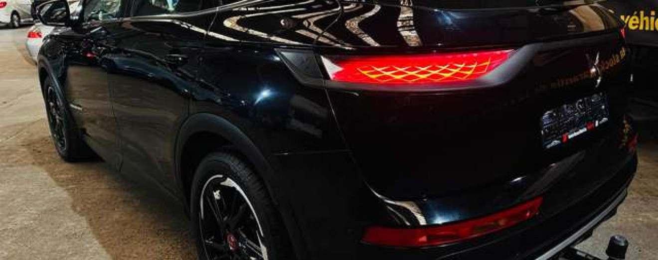 DS Automobiles DS 7 Crossback DS7 1.5 BlueHDi Performance Line CarPlay GPS Caméra 360 Cockpit Att remorque Alcantara PDC GPS J.A LED