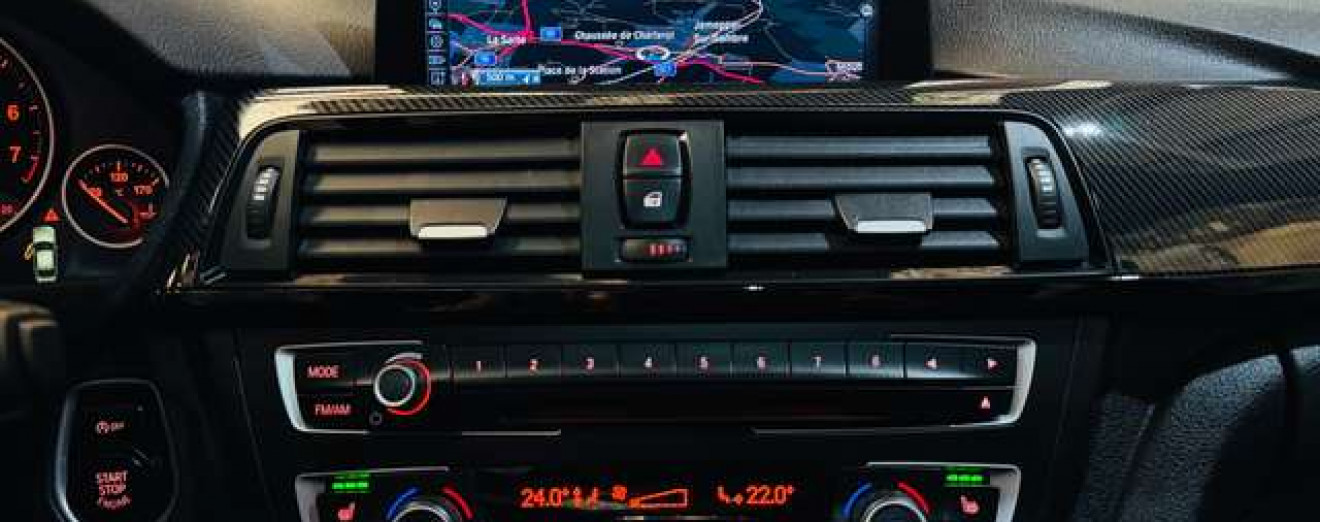BMW 328 328i / Full Options / Garantie 12 Mois