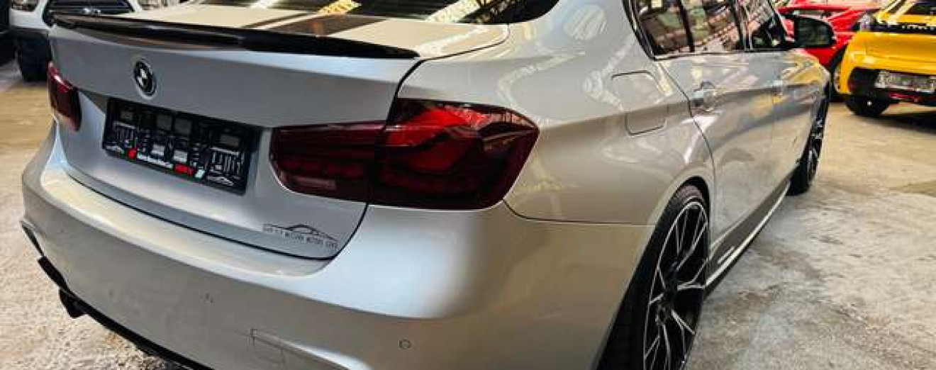 BMW 328 328i / Full Options / Garantie 12 Mois