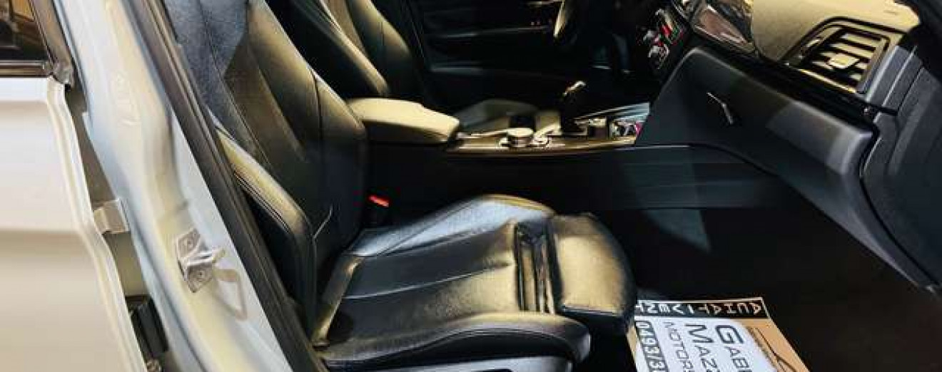 BMW 328 328i / Full Options / Garantie 12 Mois