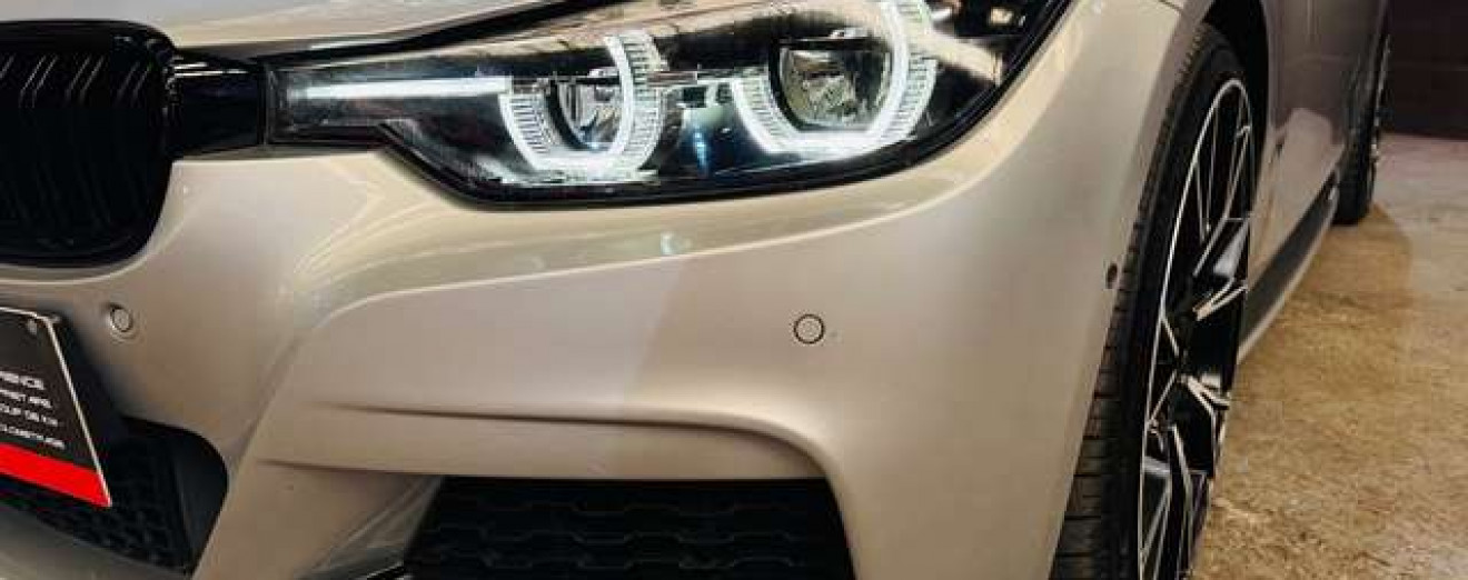 BMW 328 328i / Full Options / Garantie 12 Mois