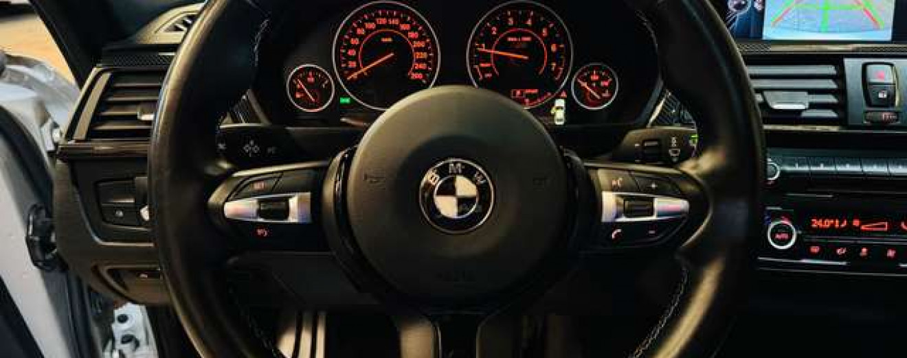 BMW 328 328i / Full Options / Garantie 12 Mois
