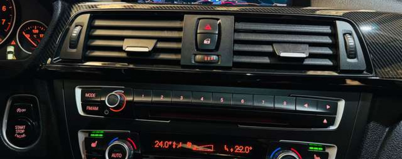 BMW 328 328i / Full Options / Garantie 12 Mois