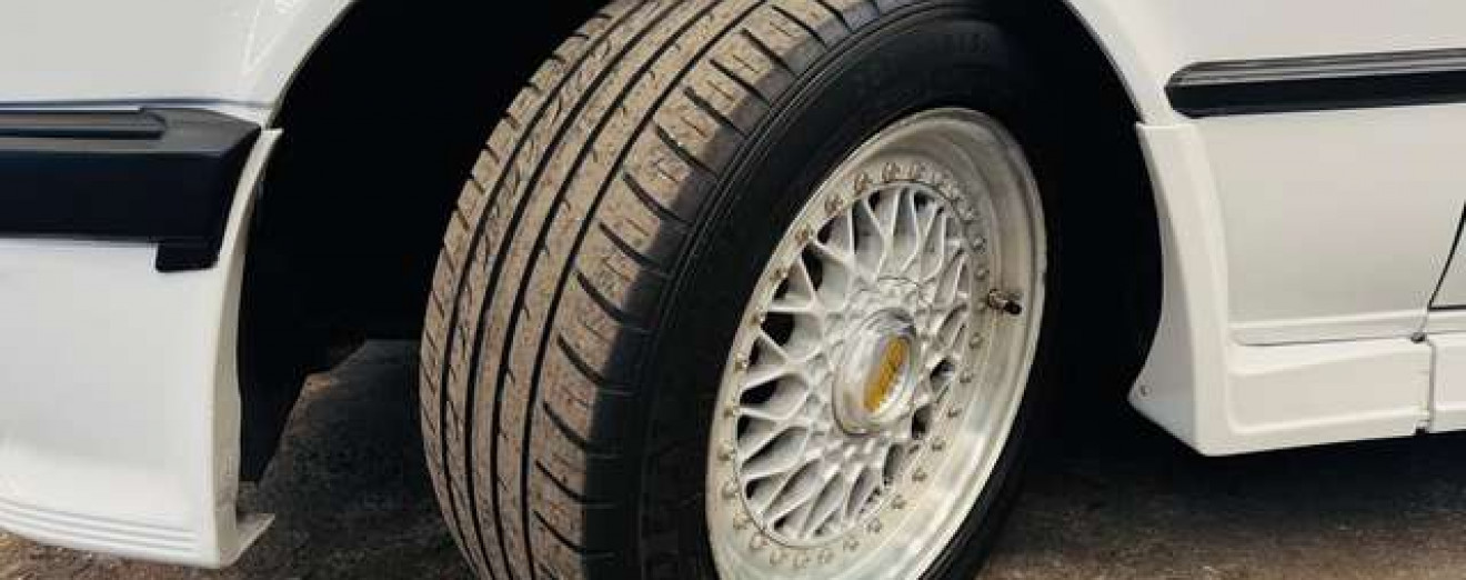 BMW 325 325i E30 M-Tech1 - GARANTIE