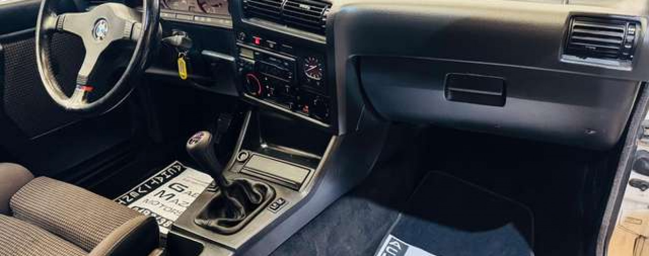 BMW 325 325i E30 M-Tech1 - GARANTIE