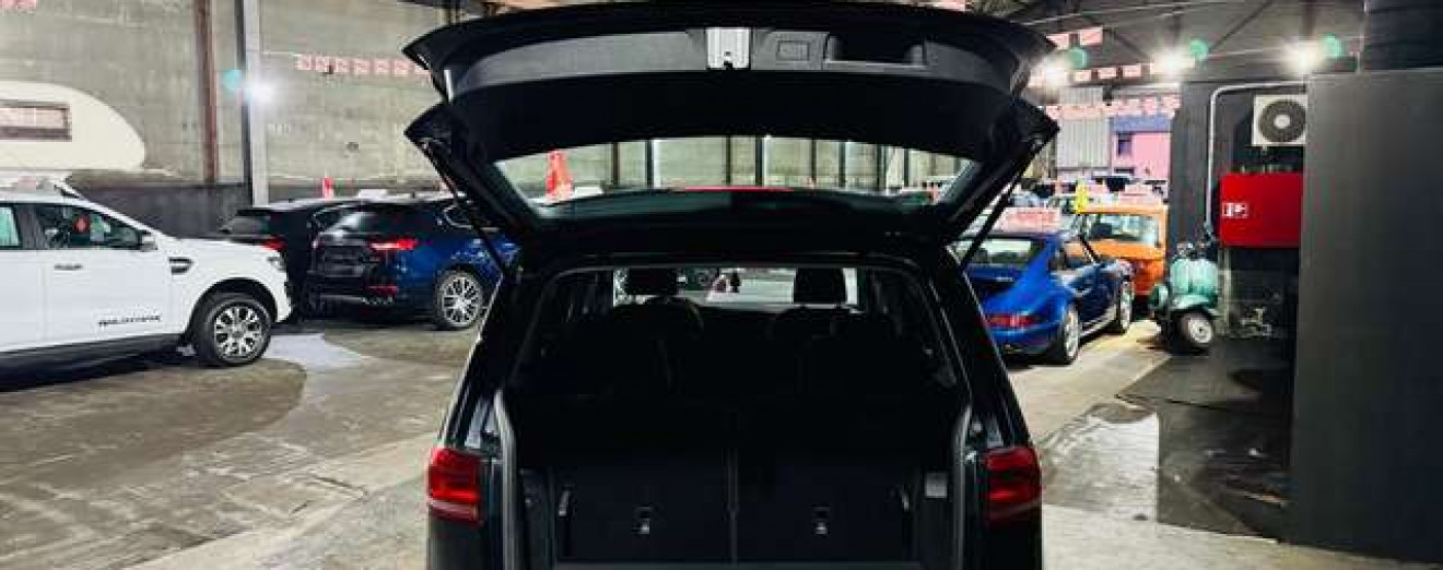 Volkswagen Touran 1.6 TDi 7 Places Airco GPS J.A