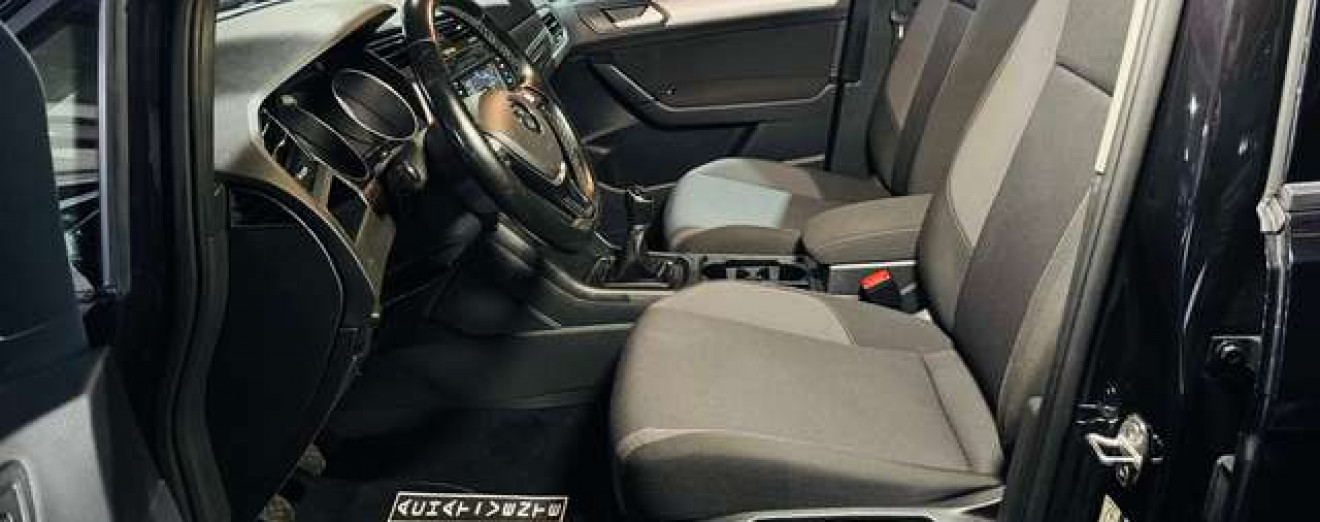 Volkswagen Touran 1.6 TDi 7 Places Airco GPS J.A