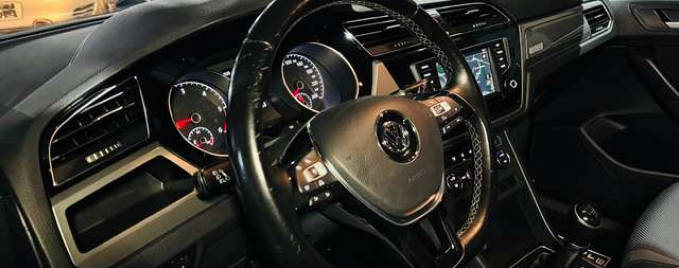 Volkswagen Touran 1.6 TDi 7 Places Airco GPS J.A