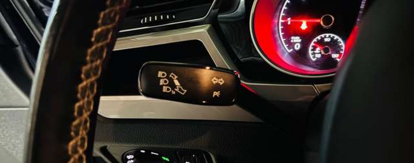 Volkswagen Touran 1.6 TDi 7 Places Airco GPS J.A