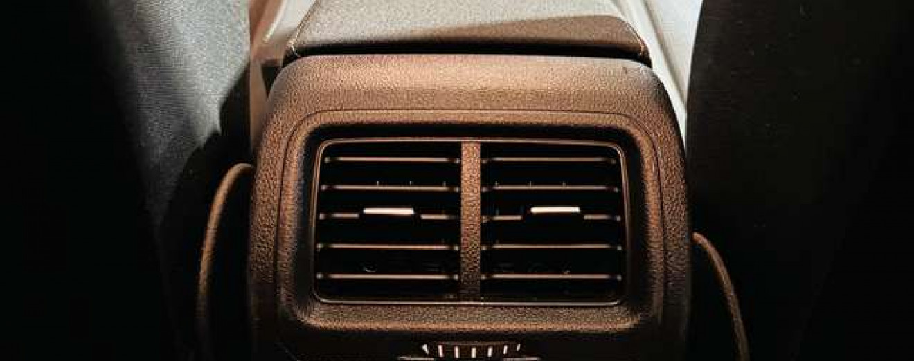 Volkswagen Touran 1.6 TDi 7 Places Airco GPS J.A