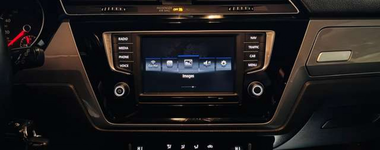 Volkswagen Touran 1.6 TDi 7 Places Airco GPS J.A