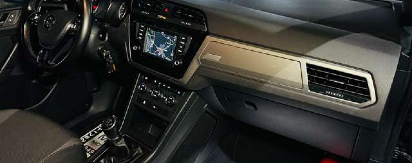 Volkswagen Touran 1.6 TDi 7 Places Airco GPS J.A