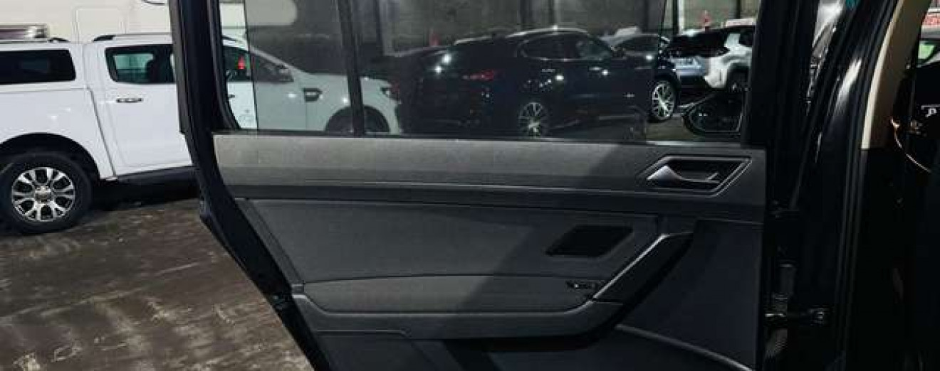 Volkswagen Touran 1.6 TDi 7 Places Airco GPS J.A