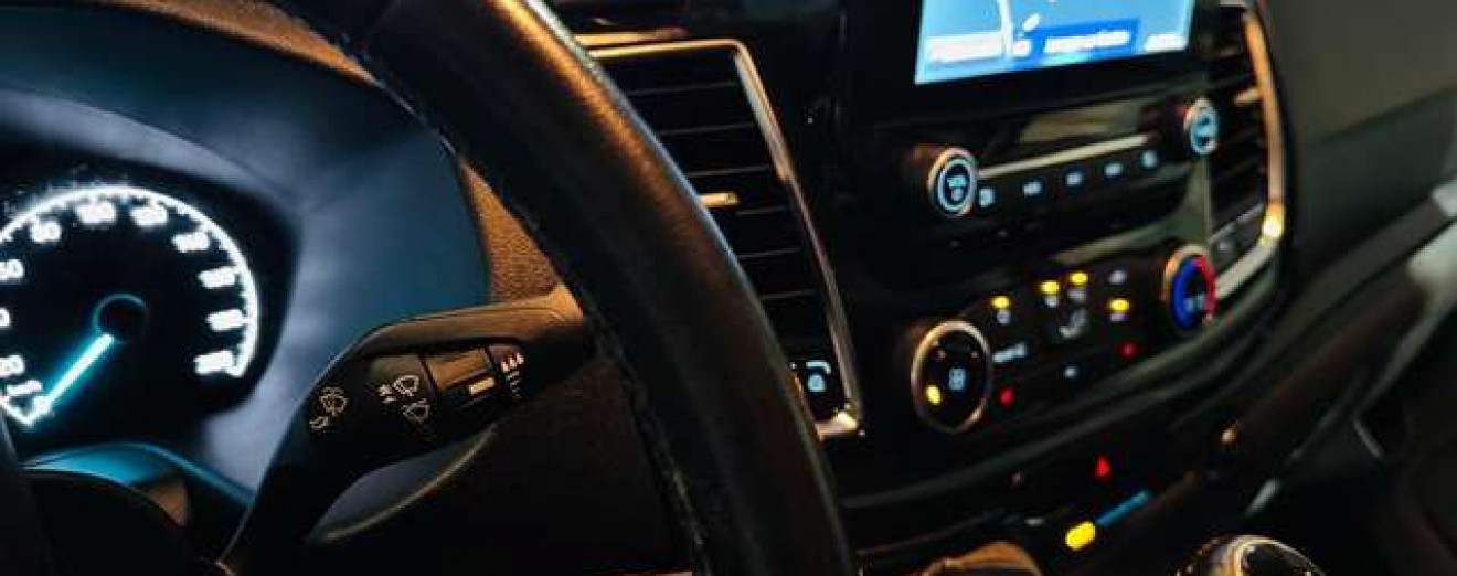 Ford Transit Custom 2.0TDCi - Long Châssis - 5Places - Tva Incl