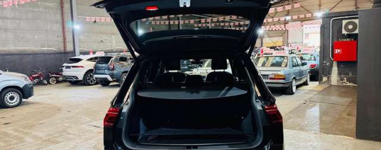 Volkswagen Tiguan Allspace Tiguan Allspace 2.0 TDi R-Line DSG Full