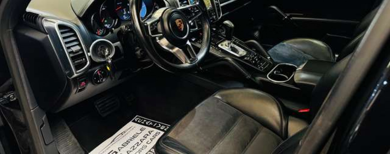 Porsche Cayenne 3.0 TD V6 Platinum Edition Tiptronic S