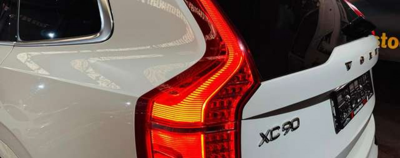 Volvo XC90 2.0 D5 Inscription - LED - T.O - Cuir