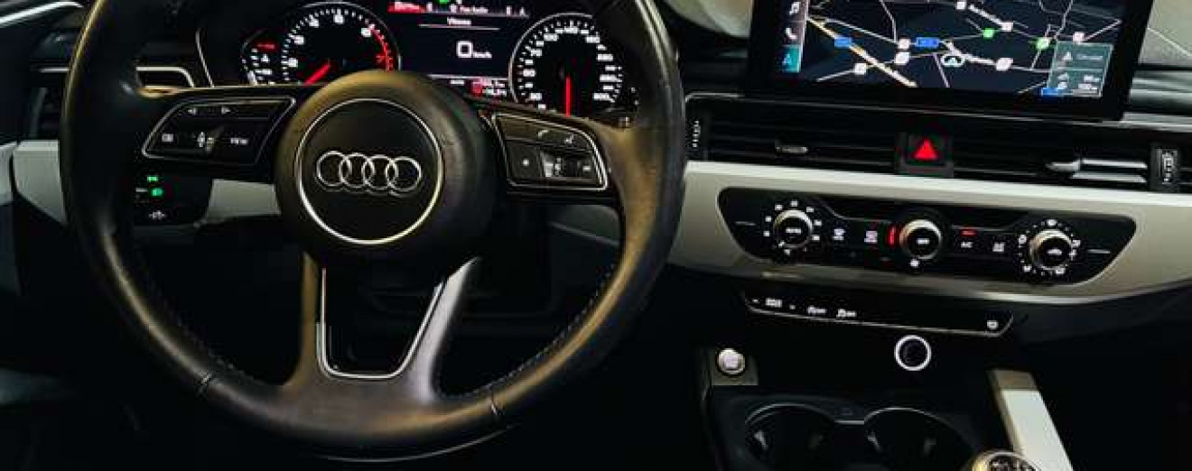Audi A4 35 TFSI / ÉTAT NEUF / 16.000KM / Garantie 12M