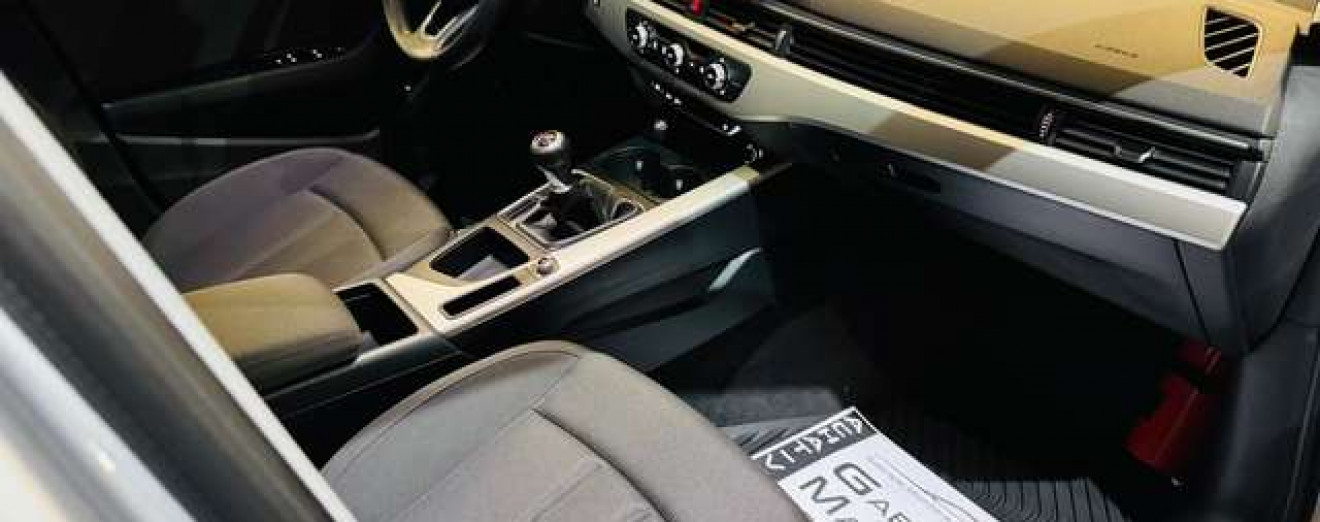 Audi A4 35 TFSI / ÉTAT NEUF / 16.000KM / Garantie 12M