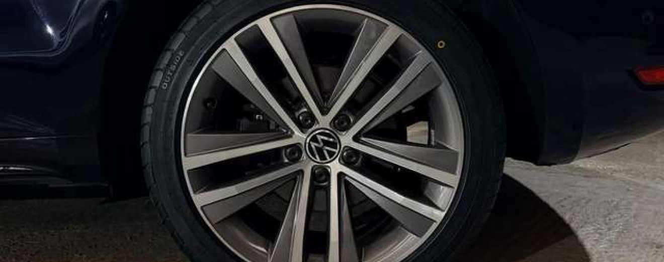 Volkswagen Sharan Sharan 1.4 TSI DSG Cuir Pano Xénon Caméra Attache remorque amovible
