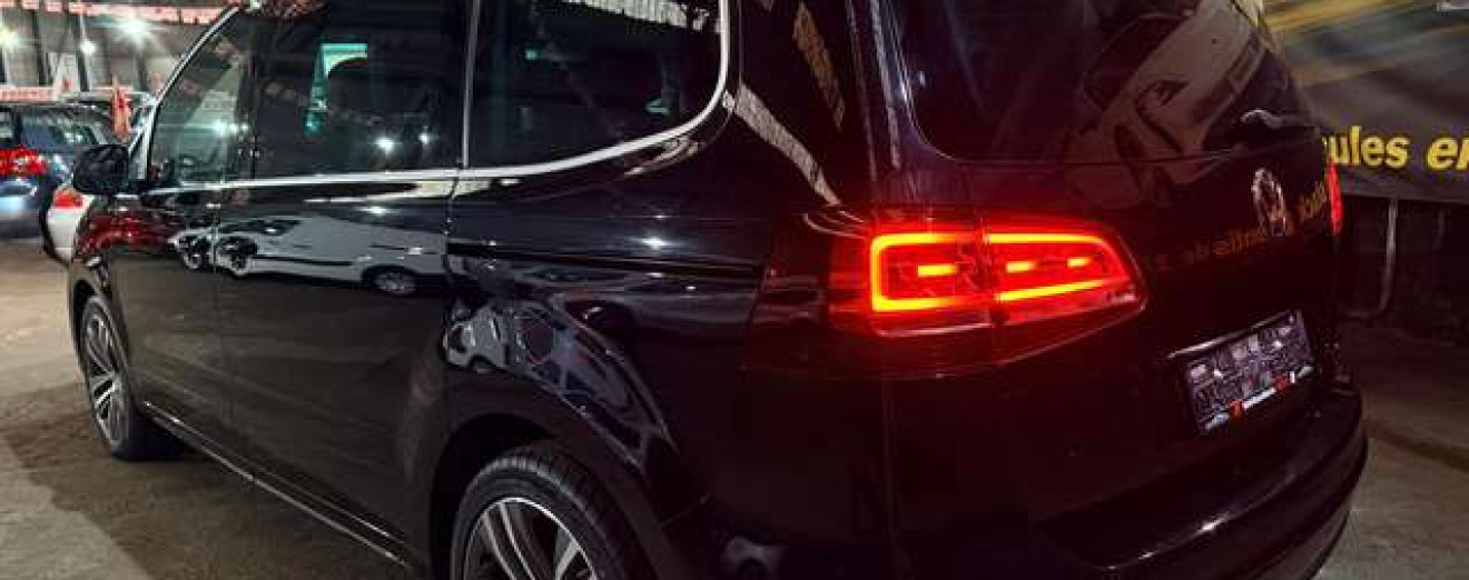 Volkswagen Sharan Sharan 1.4 TSI DSG Cuir Pano Xénon Caméra Attache remorque amovible