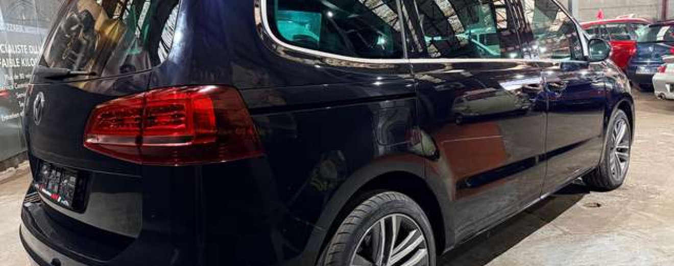 Volkswagen Sharan Sharan 1.4 TSI DSG Cuir Pano Xénon Caméra Attache remorque amovible
