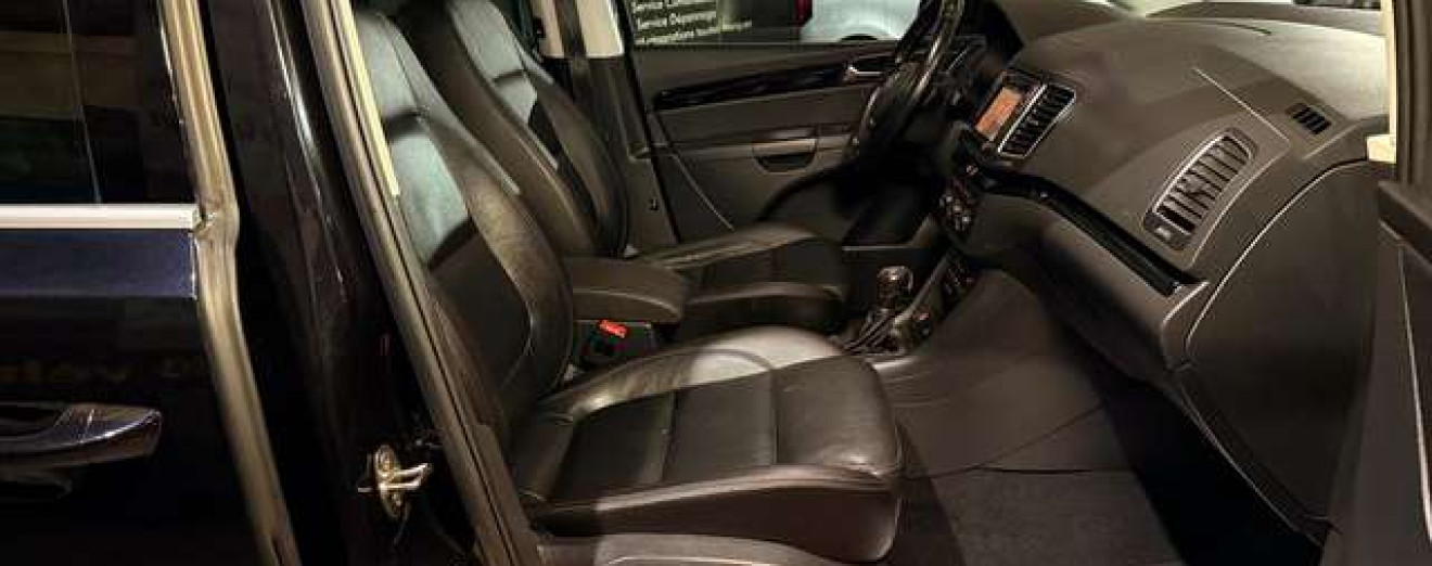 Volkswagen Sharan Sharan 1.4 TSI DSG Cuir Pano Xénon Caméra Attache remorque amovible
