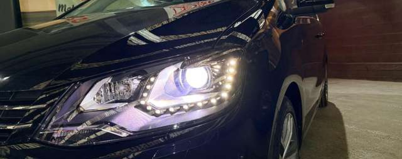 Volkswagen Sharan Sharan 1.4 TSI DSG Cuir Pano Xénon Caméra Attache remorque amovible