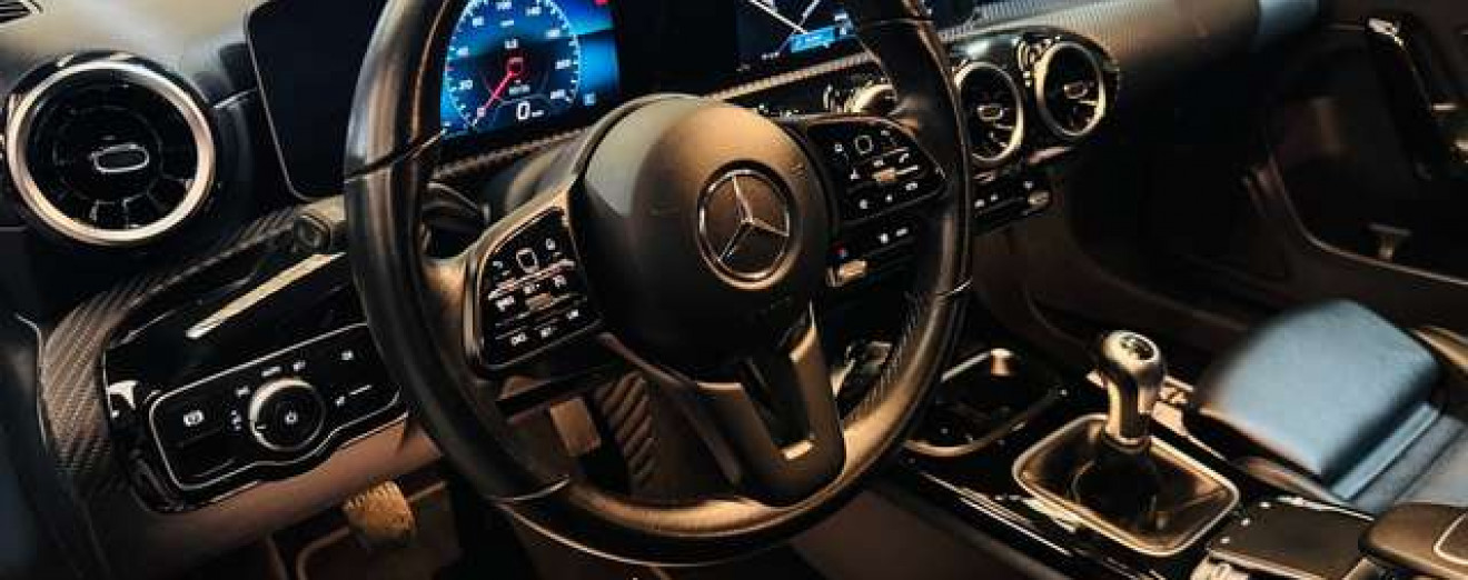 Mercedes-Benz A 160 A 160 Business GPS CarPlay Caméra Cuir J.A