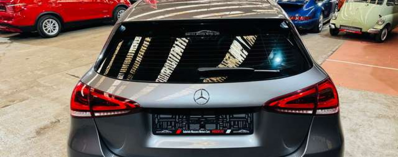 Mercedes-Benz A 160 A 160 Business GPS CarPlay Caméra Cuir J.A