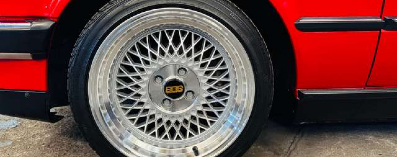 BMW 325 I / Cabrio / Chrome / Jantes BBS / Cuir / Garantie
