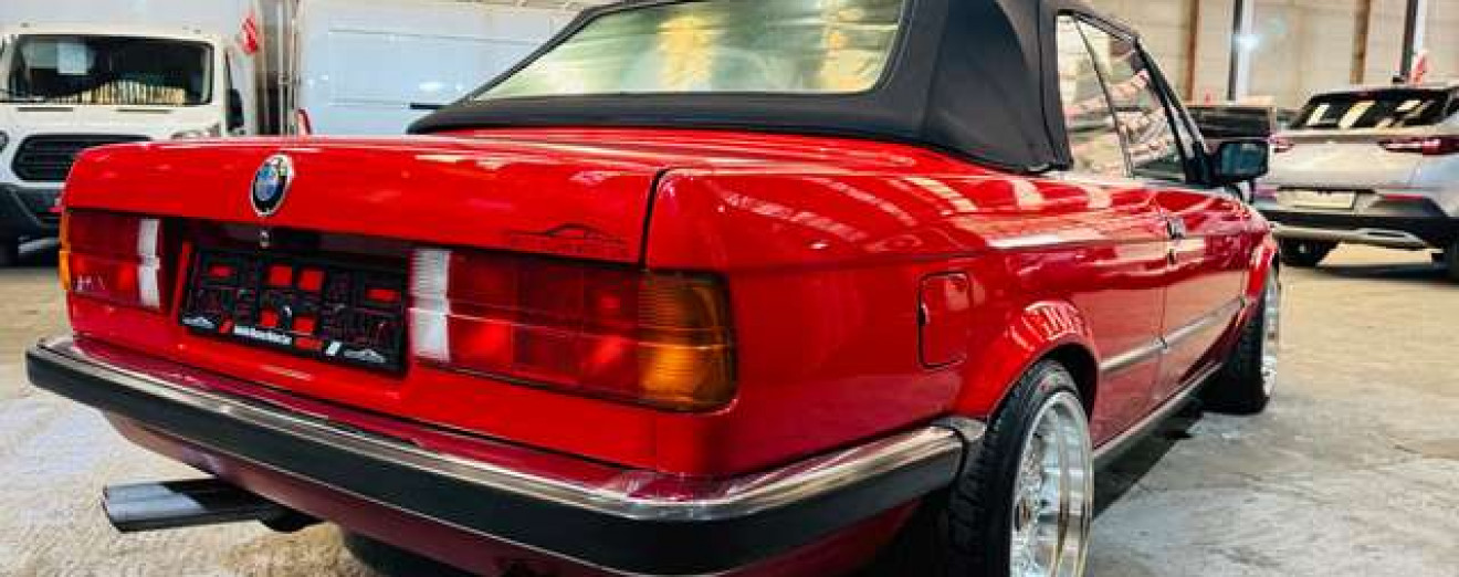 BMW 325 I / Cabrio / Chrome / Jantes BBS / Cuir / Garantie