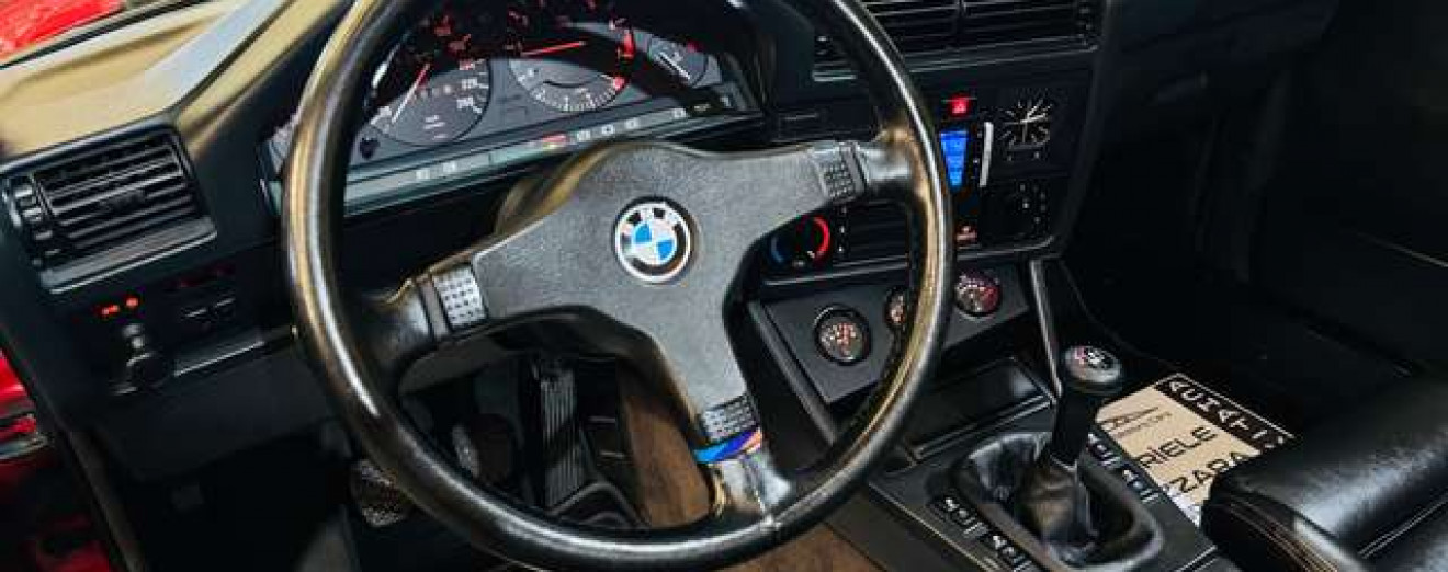 BMW 325 I / Cabrio / Chrome / Jantes BBS / Cuir / Garantie