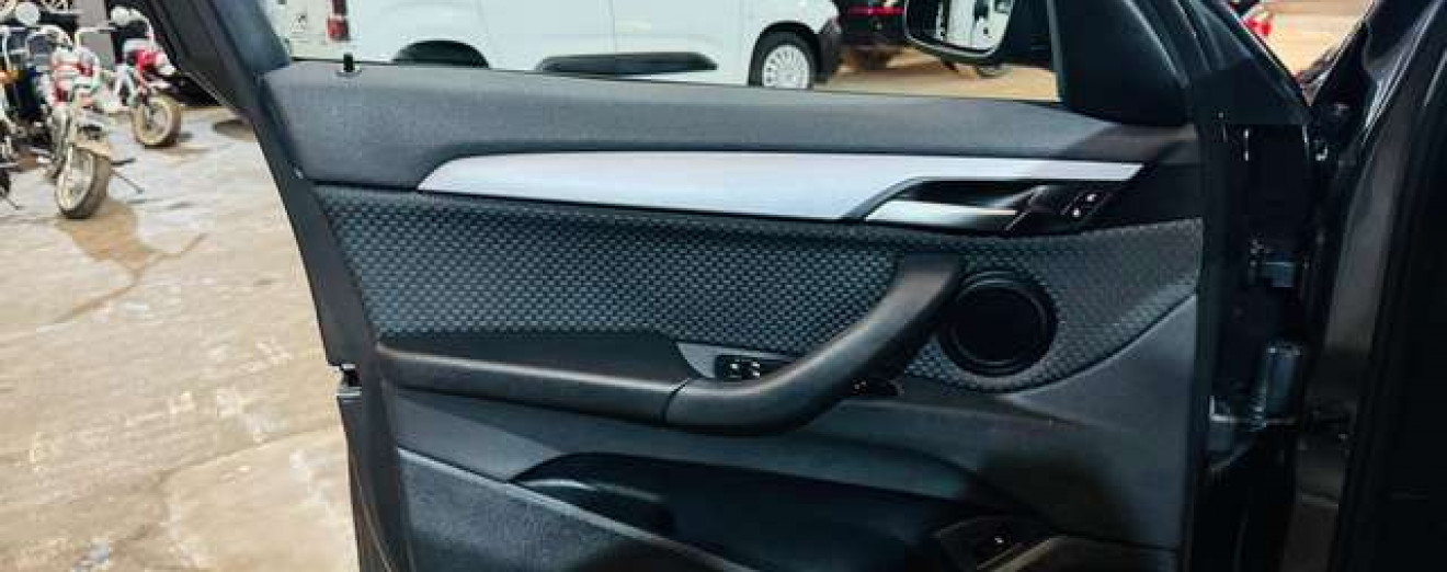 BMW X1 X1 1.5 dA sDrive16 Automatique Caméra GPS Airco J.A