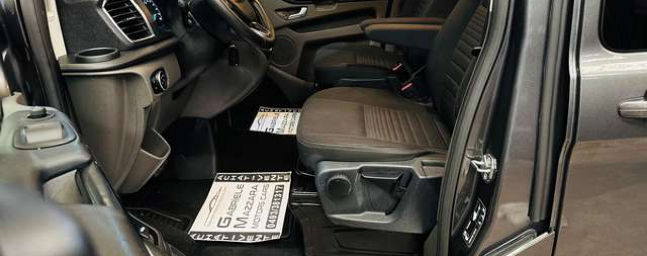 Ford Transit Custom 2.0 TDCi L2H1 Automatique Double portes CarPlay Caméra Attache remorque TVA/BTW 21% Incl