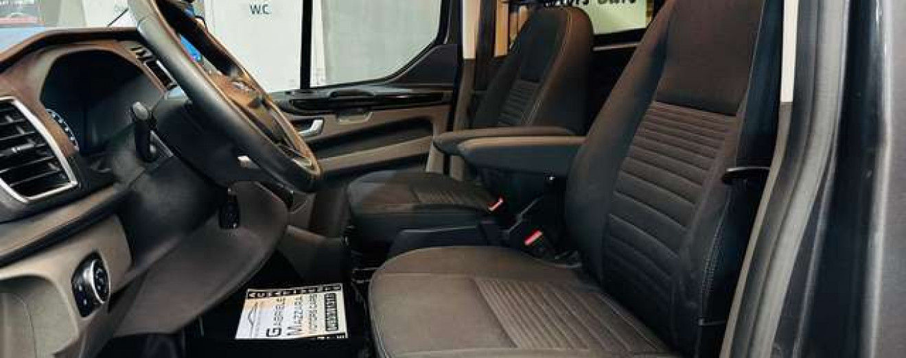 Ford Transit Custom 2.0 TDCi L2H1 Automatique Double portes CarPlay Caméra Attache remorque TVA/BTW 21% Incl