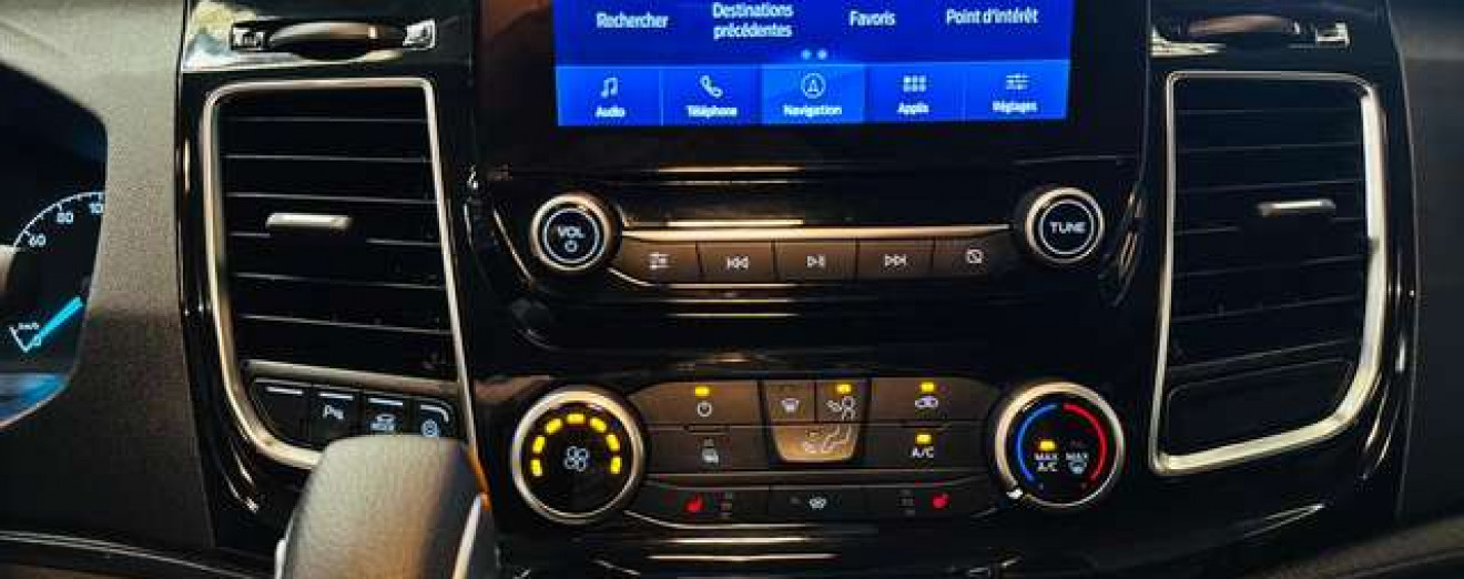 Ford Transit Custom 2.0 TDCi L2H1 Automatique Double portes CarPlay Caméra Attache remorque TVA/BTW 21% Incl