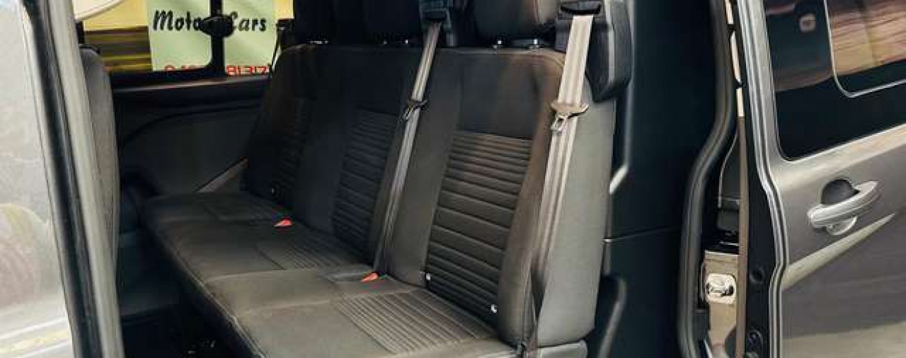 Ford Transit Custom 2.0 TDCi L2H1 Automatique Double portes CarPlay Caméra Attache remorque TVA/BTW 21% Incl